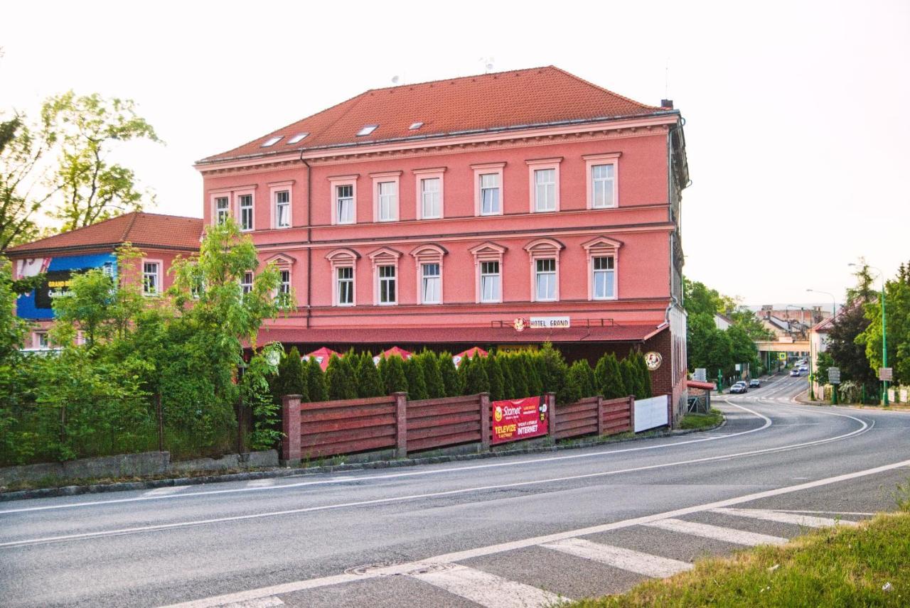 Grand Hotel Jaroměř المظهر الخارجي الصورة